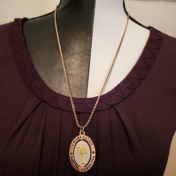 Charleston South Carolina Palmetto Tree Medallion Necklace, gold and silver tone - Picture 1 of 9
